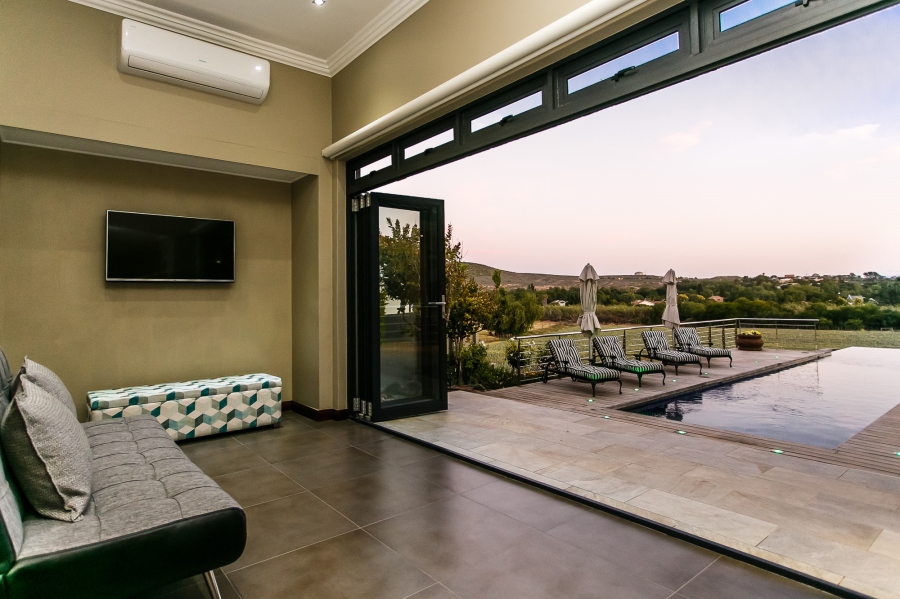 5 Bedroom Property for Sale in Oewersig Western Cape